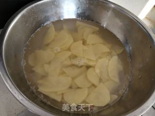 香菇土豆片的做法步骤：3