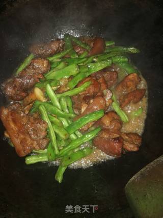 *团圆饭*猪蹄炒豆角的做法步骤：11