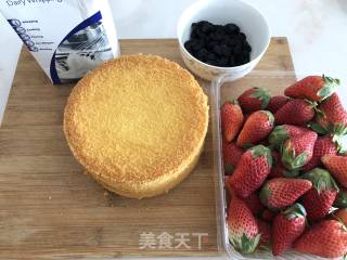 黑加仑干夹心奶油蛋糕的做法步骤：4