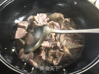 大蒜炒羊肉的做法步骤：4