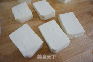 糖醋豆腐的做法步骤：1