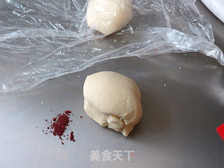 猪年大吉【猪猪卡通馒头】的做法步骤：4