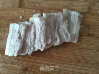 回锅肉炒彩蔬的做法步骤：5