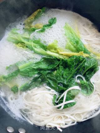羊肉卷热面条的做法步骤：3