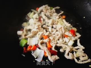 #团圆饭#木耳炒竹笋的做法步骤：4