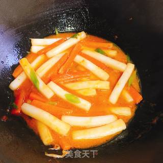韩式辣酱炒年糕的做法步骤：6