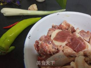 团圆饭~香辣啤酒鸭的做法步骤：1