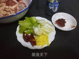 团圆饭~香辣啤酒鸭的做法步骤：2