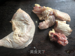 南瓜烧鸡的做法步骤：1