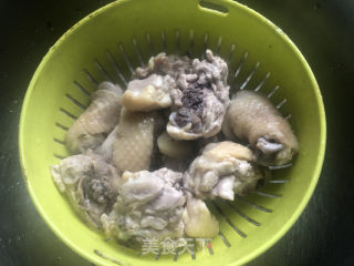 南瓜烧鸡的做法步骤：3