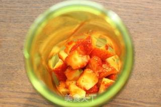 草莓胡萝卜汁的做法步骤：3