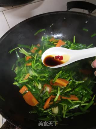 胡萝卜炒韭菜的做法步骤：7