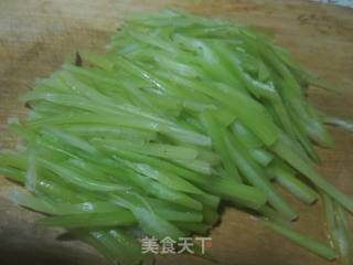 猪肉芹菜盒子的做法步骤：4