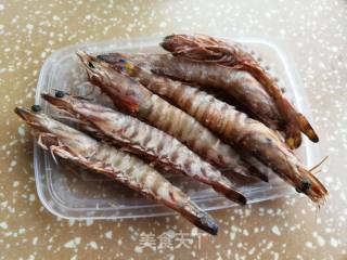 蒜蓉开背虾的做法步骤：1