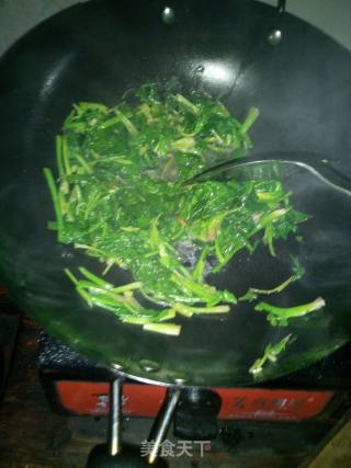 #家乡美食#猪油炒菠菜的做法步骤：6