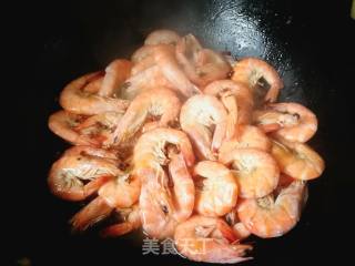 #团圆饭#蒜蓉炒虾的做法步骤：8