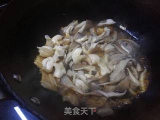 平菇肉片炒油菜的做法步骤：8