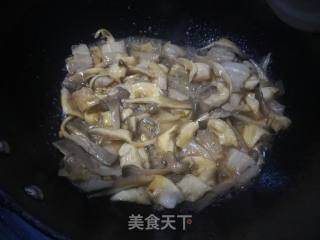 平菇肉片炒油菜的做法步骤：9