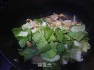 平菇肉片炒油菜的做法步骤：10