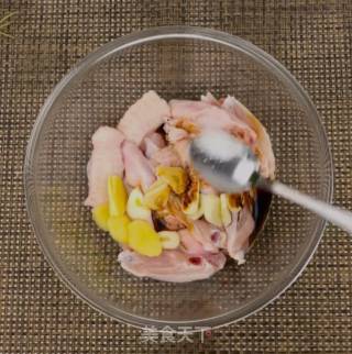 腊肠蒸鸡翅的做法步骤：4