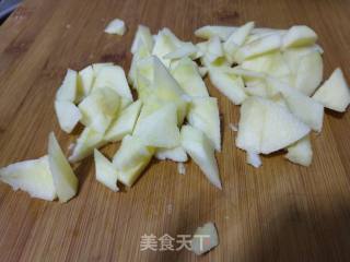 苹果酸奶鸡蛋饼的做法步骤：2