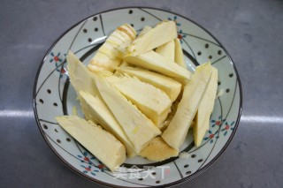 油焖冬笋的做法步骤：4