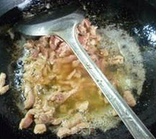 瘦肉丝大蒜炒面的做法步骤：6