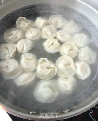 烫面元宝鲜虾饺的做法步骤：19