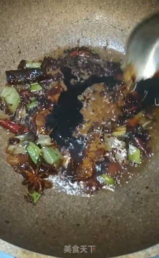 酱肘子的做法步骤：7