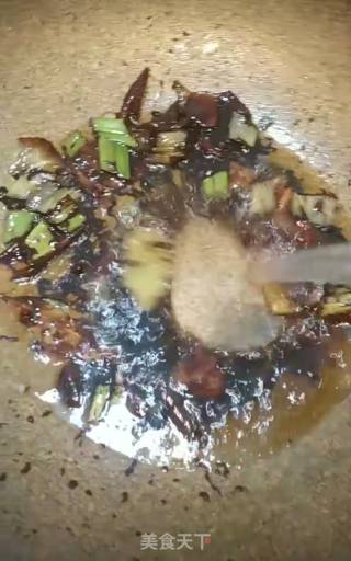 酱肘子的做法步骤：8