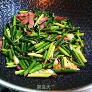 蒜苔炒火腿的做法步骤：6