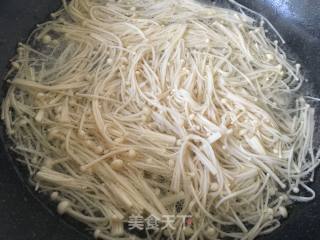 剁椒肉末金针菇的做法步骤：2