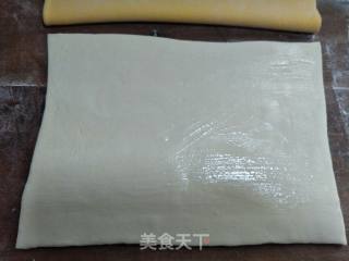 花式面点一一小蝴蝶的做法步骤：4