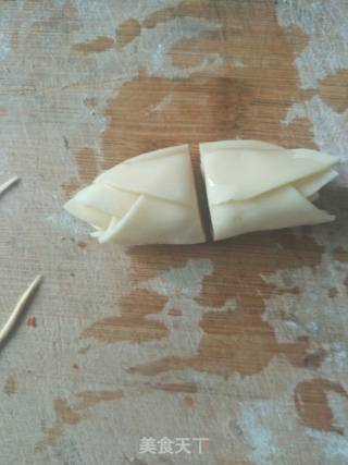 饺子皮花的做法步骤：7