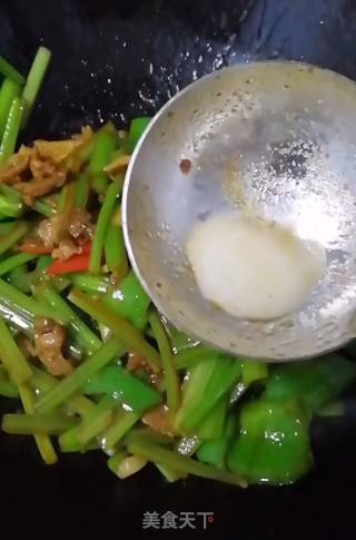 家常小炒的做法步骤：9