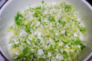 牛肉大葱馅饺子的做法步骤：3