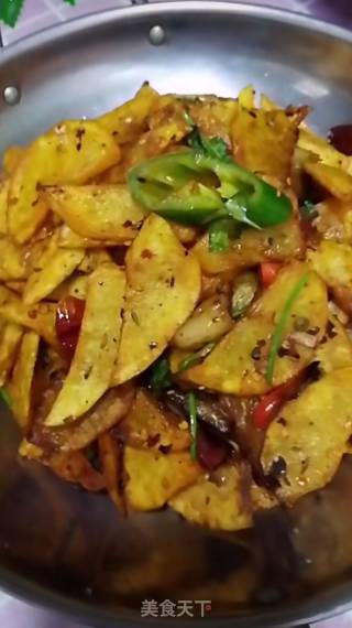 干锅土豆片的做法步骤：11