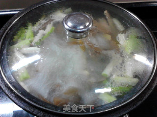 酸萝卜老鸭汤的做法步骤：10
