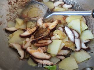 团圆饭~香菇炒土豆片的做法步骤：5