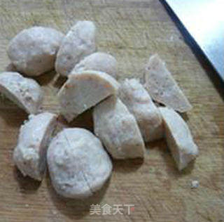 酸辣菜贡丸炒年糕的做法步骤：5