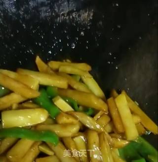酱香土豆条的做法步骤：11