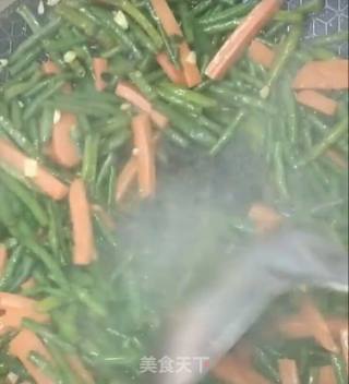豇豆炒火腿的做法步骤：8