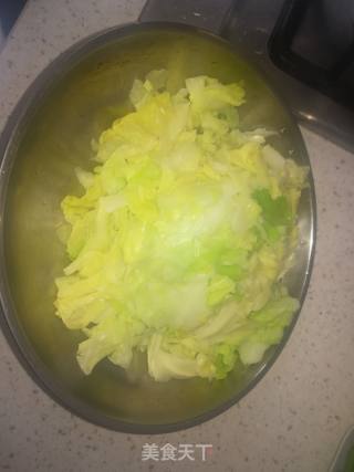 酸辣卷心菜的做法步骤：1