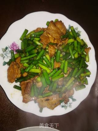 蒜苔炒肉的做法步骤：3