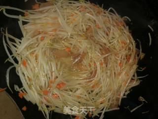 *团圆饭*炒豆芽的做法步骤：7