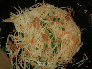 *团圆饭*炒豆芽的做法步骤：8