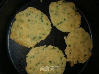 酸奶鸡蛋饼的做法步骤：13