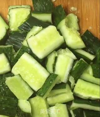 凉拌黄瓜的做法步骤：2