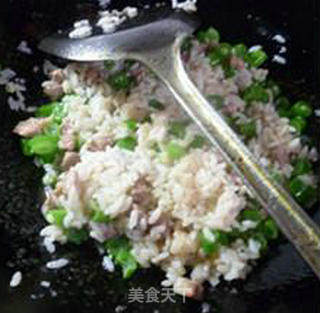 梅豆肉丁炒饭的做法步骤：10