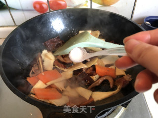 冬笋炒肚片的做法步骤：8
